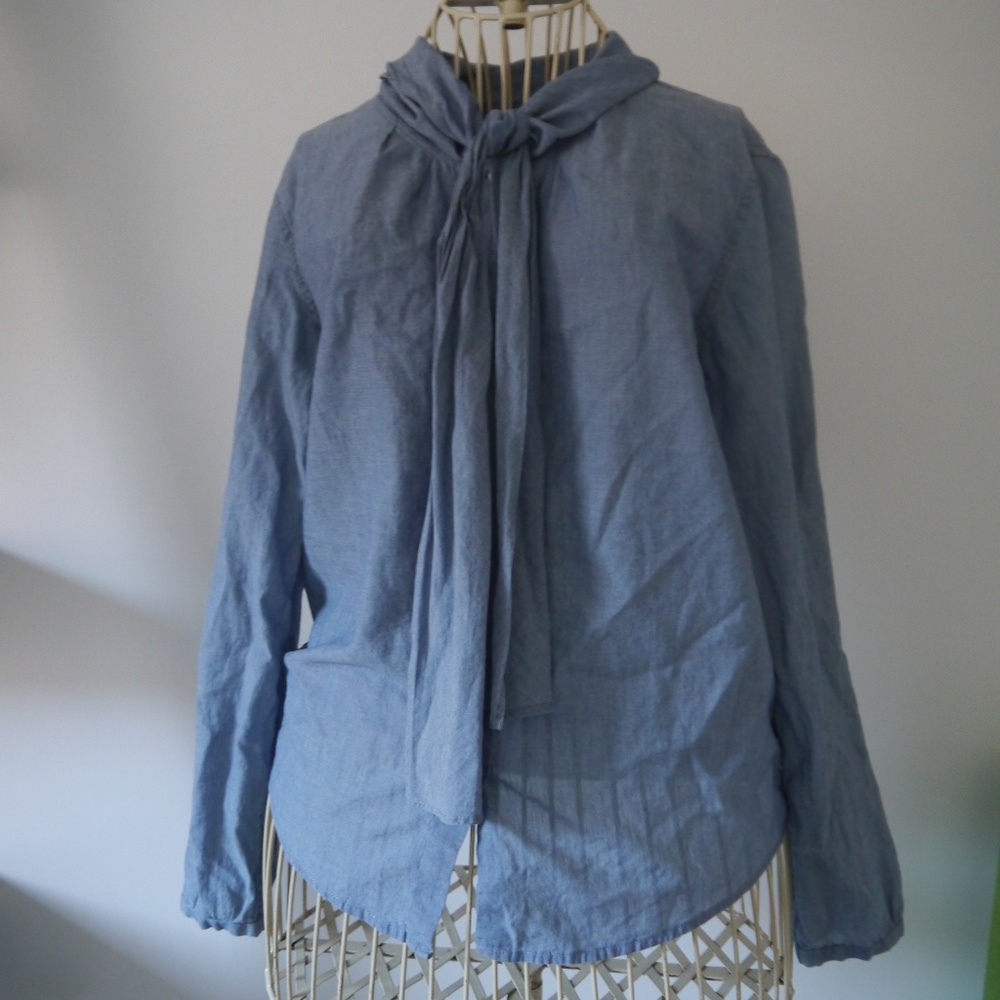 Gap Button Down Tie Front